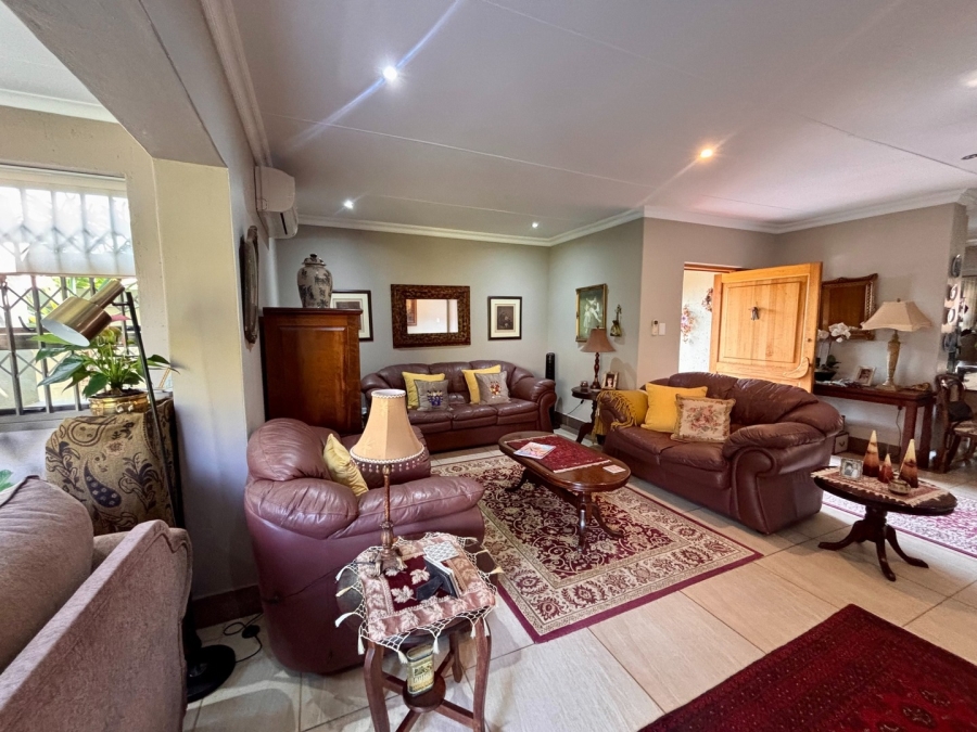 3 Bedroom Property for Sale in Flamwood North West